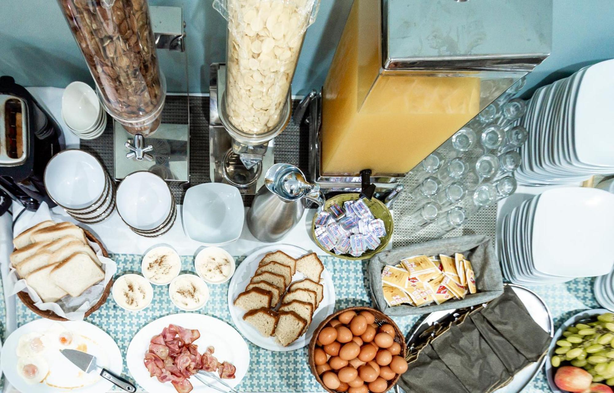 Daisy Hotel Планос Экстерьер фото