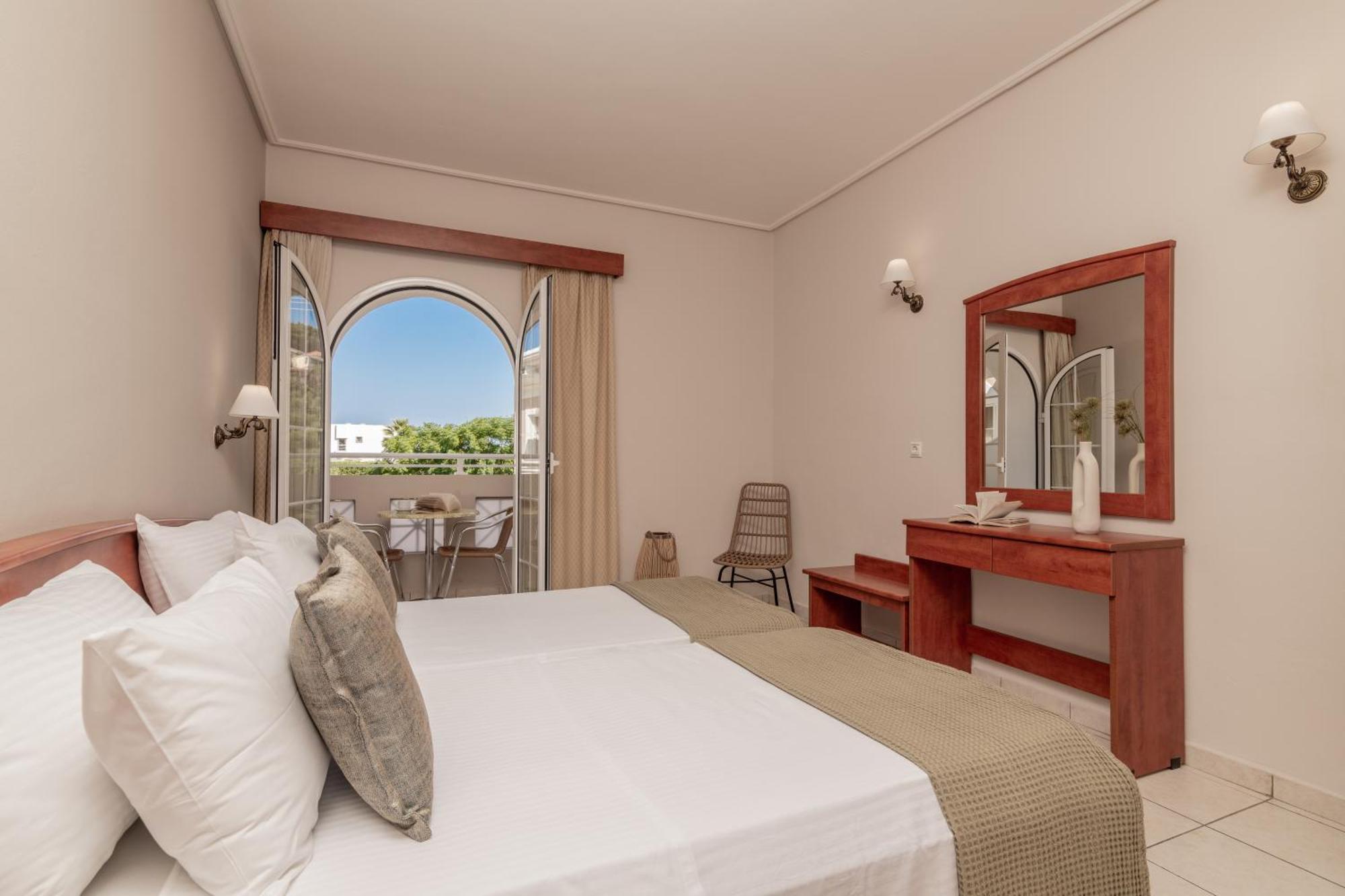 Daisy Hotel Планос Экстерьер фото