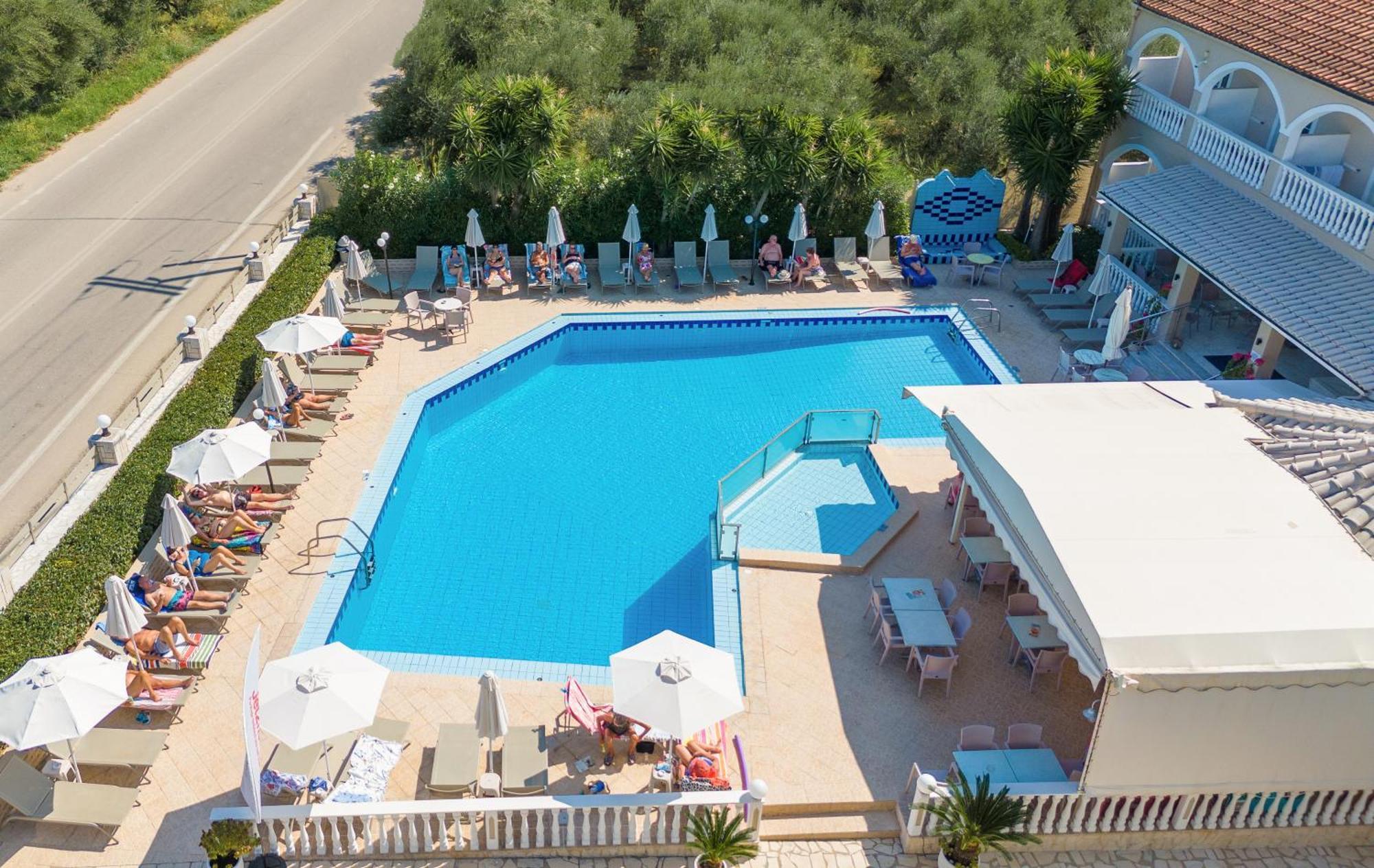 Daisy Hotel Планос Экстерьер фото