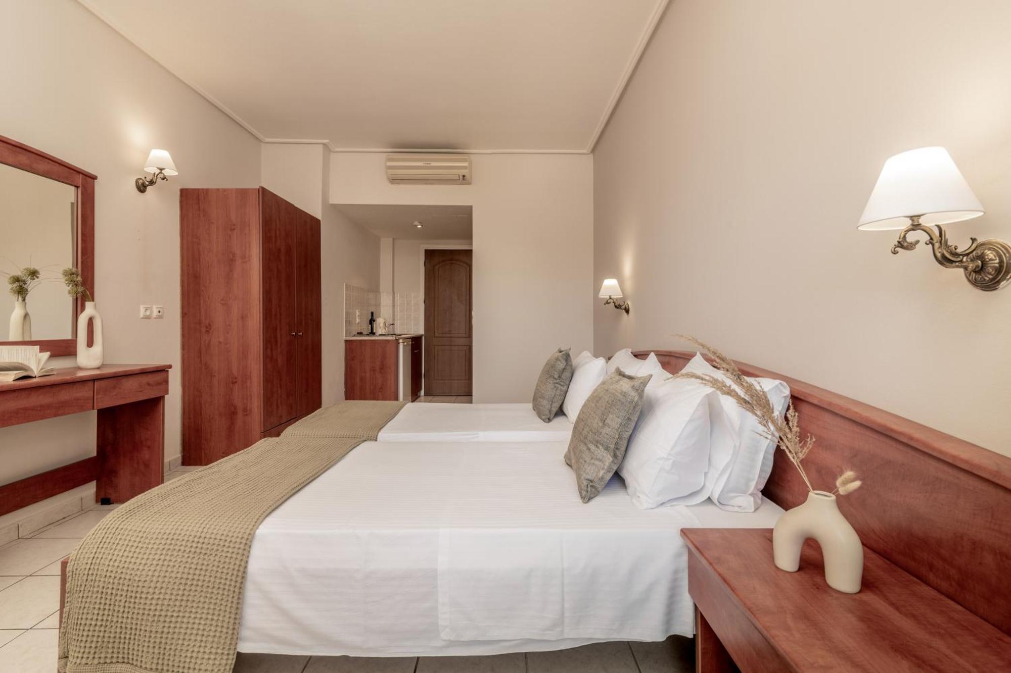 Daisy Hotel Планос Экстерьер фото